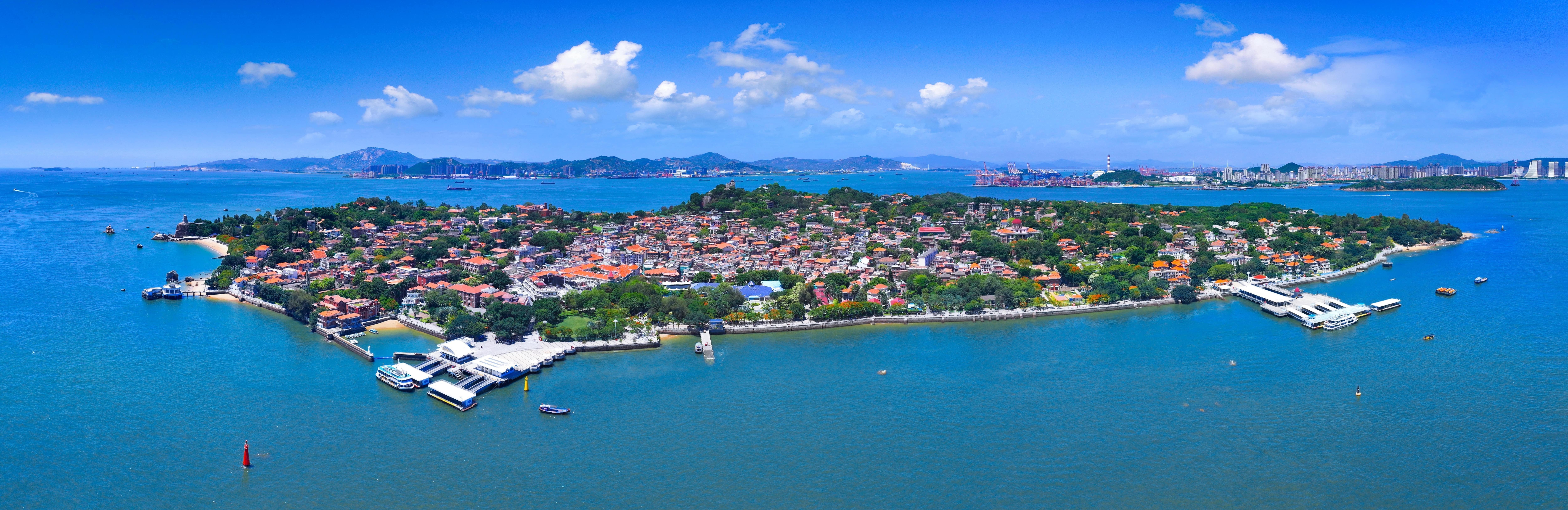 鼓浪屿全景（杨景初摄）